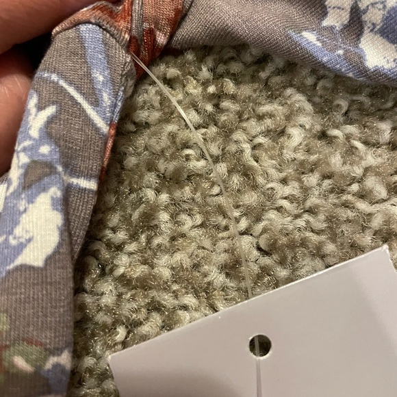 NWT Stitch Fix Exclusive DanielRainn Top - Picture 5 of 11